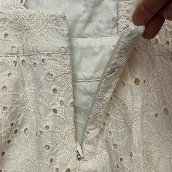 Happy x Nature Kate Hudson Daisy Eyelet Romper, Size 2 - Picture 14 of 16